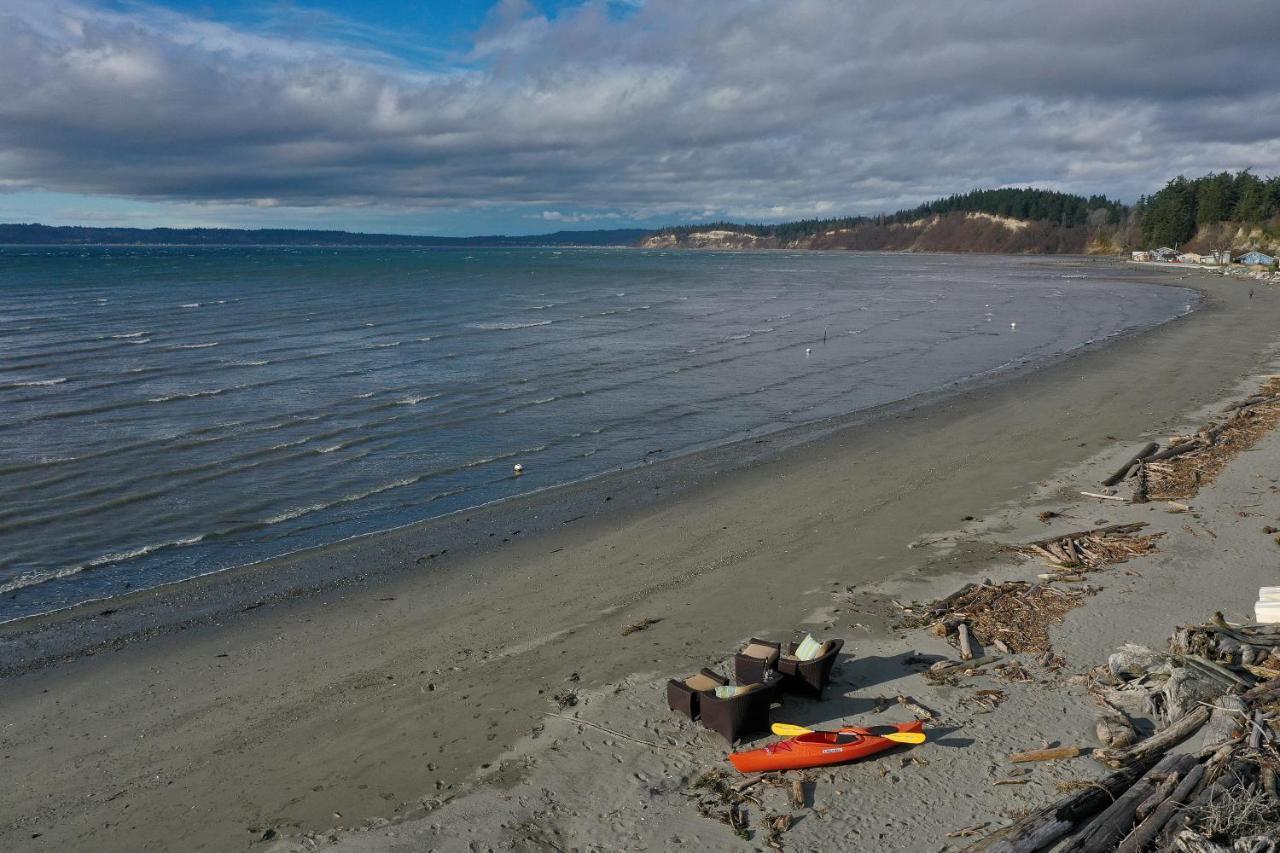 Maxwelton Beach Sunsets! Kayaks & Paddleboards! 1 Min Walk To The Water! Clinton Екстериор снимка